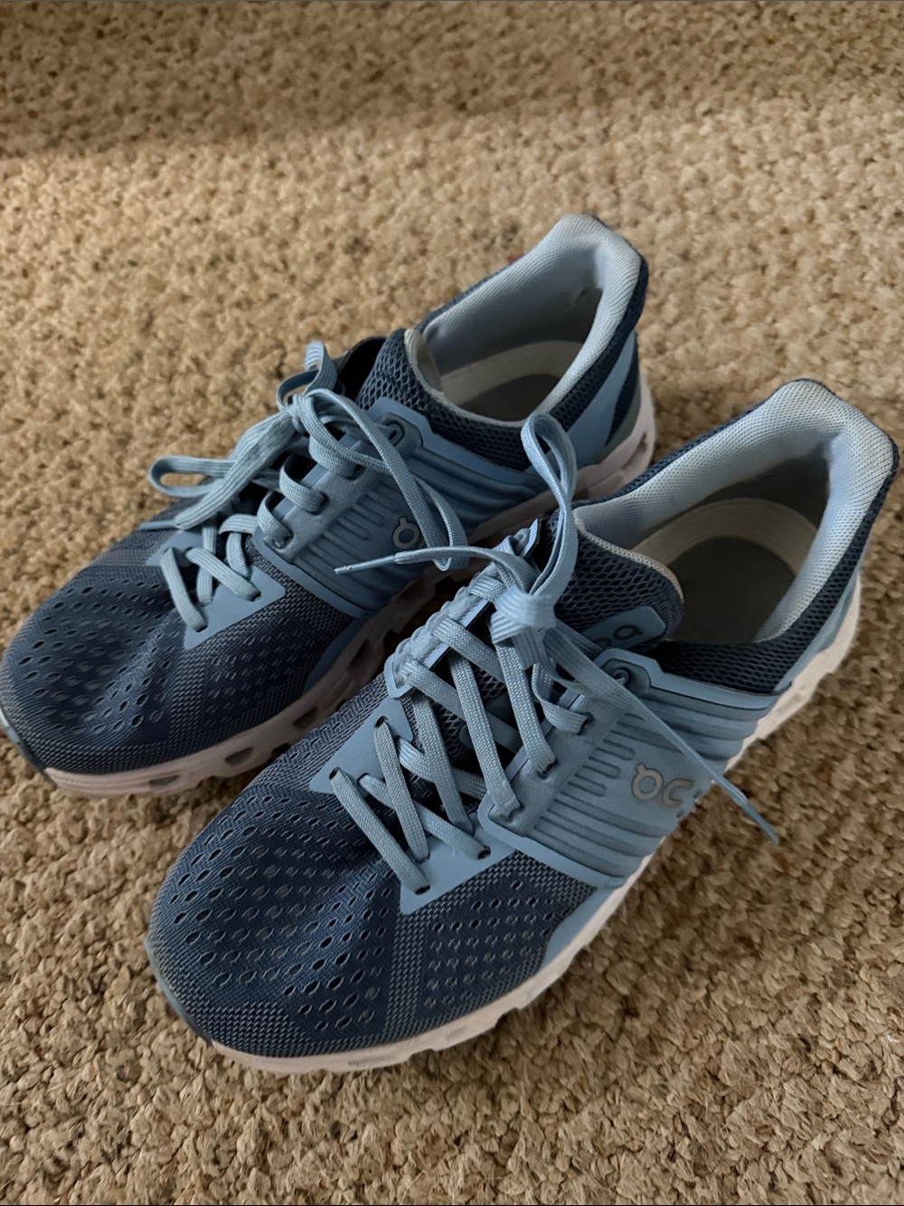 On Running Women's Two-Tone Blue Cloudstyle Running Shoes